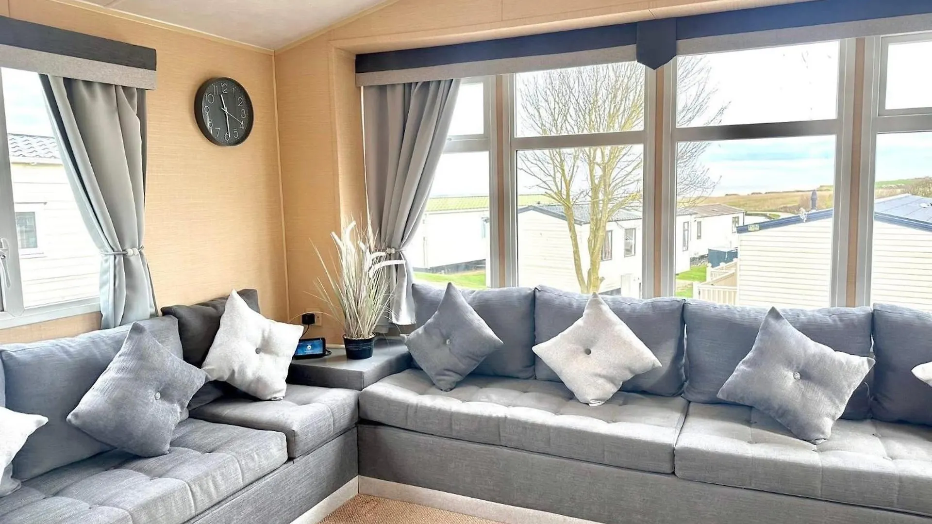 Resort 3 Bedroom 8 Birth Caravan - Sand Le Mere Tunstall  Regno Unito