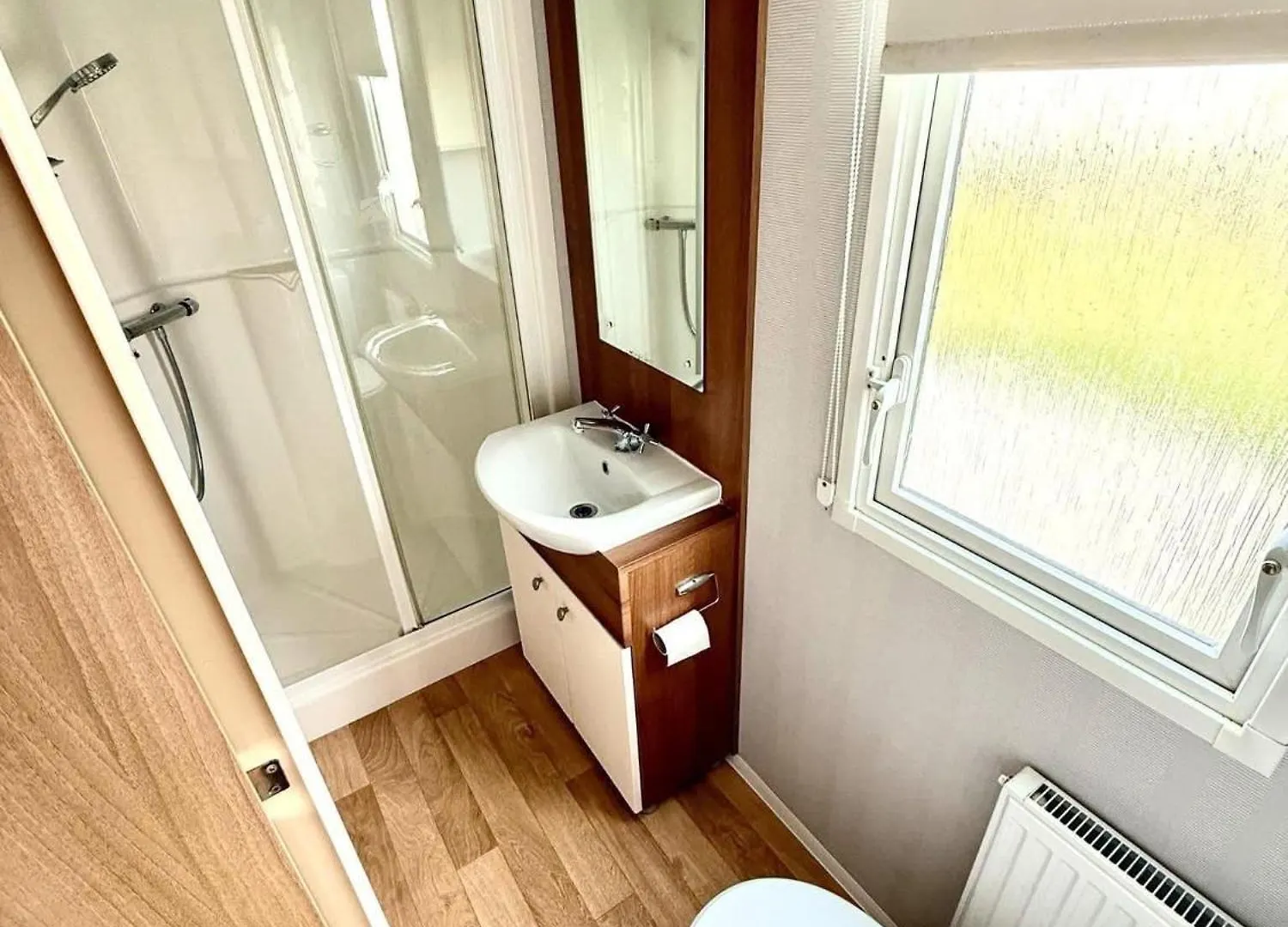 3 Bedroom 8 Birth Caravan - Sand Le Mere Tunstall  Rezort